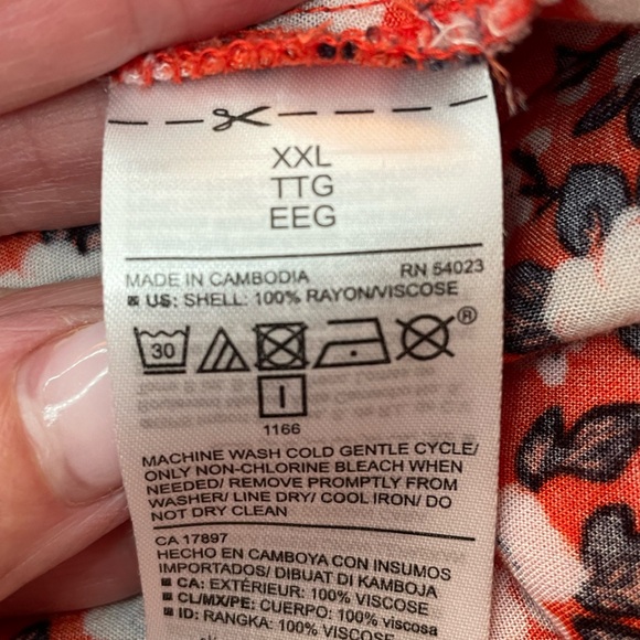 Old Navy Floral Blouse - Red and White - Picture 7 of 7